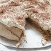 Cappuccino pavlova