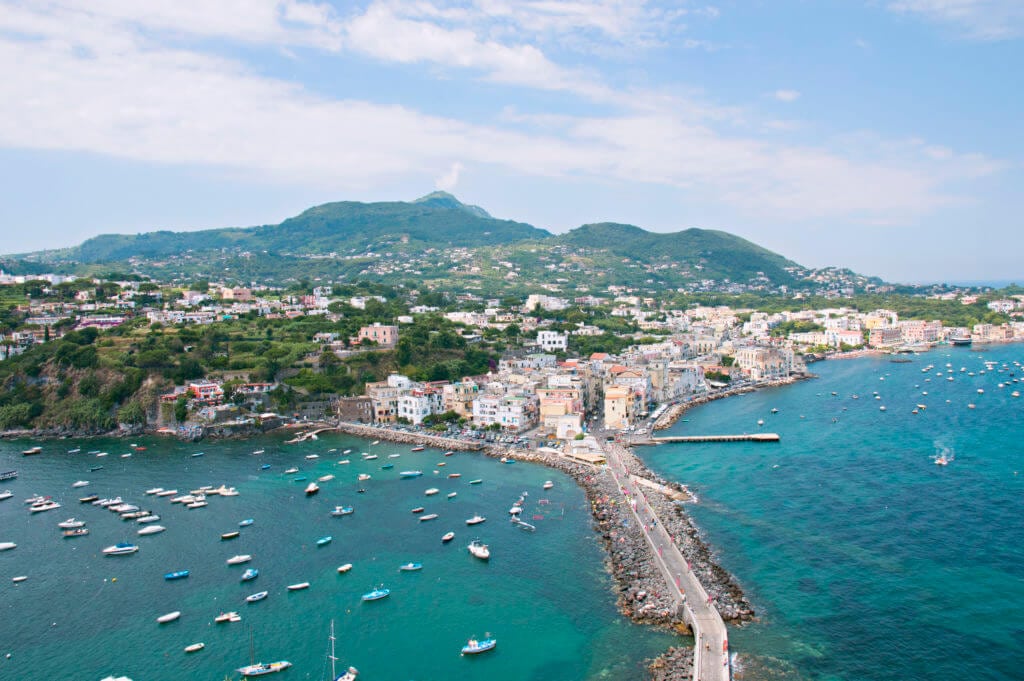 Ischia Vakantie Eiland Voor De Kust Van Napels Zuid Italie - very loud russian song roblox where can i get robux gift cards