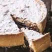 crostata con amaretti e mandorle