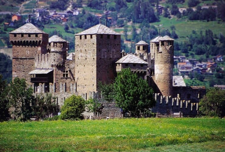 forte di bard Langs de mooiste kastelen en wijndomeinen van Valle d’Aosta