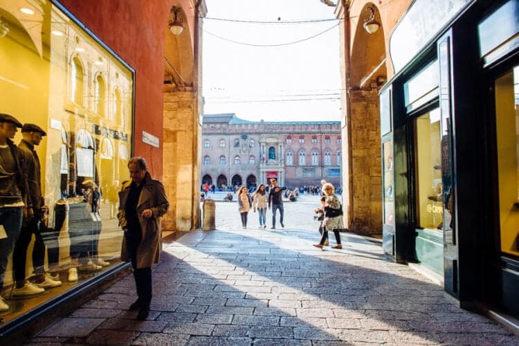 Dit zijn de mooiste pleinen van Bologna