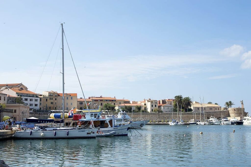 De 10 leukste adressen langs de kust bij Alghero op Sardinië