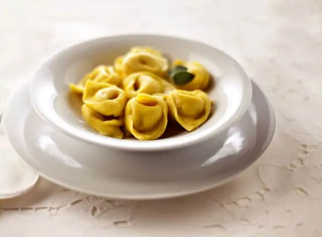 Tortelloni burro salvia_cucina originale