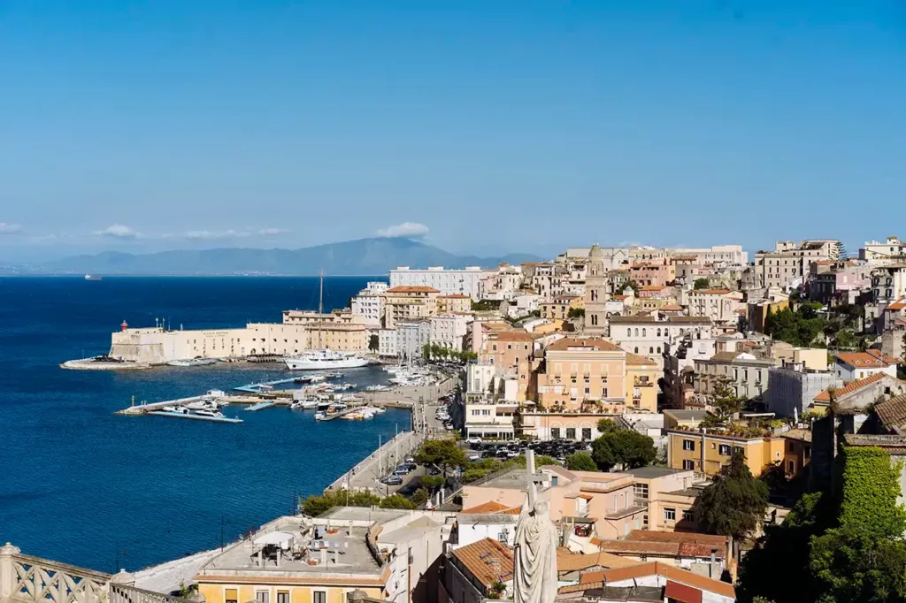 Ontdek de knappe kustlijn Riviera di Ulisse tussen Rome en Napels