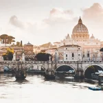 Met de trein naar Rome foto van Christopher Czermak Unsplash