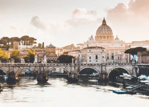 Met de trein naar Rome foto van Christopher Czermak Unsplash