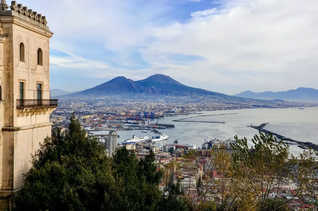 Napels met de Vesuvius