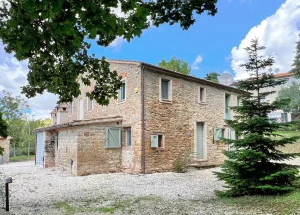 Landhuis in Le Marche te koop