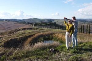 Erik Lisa uitzicht Crete Senesi toscane