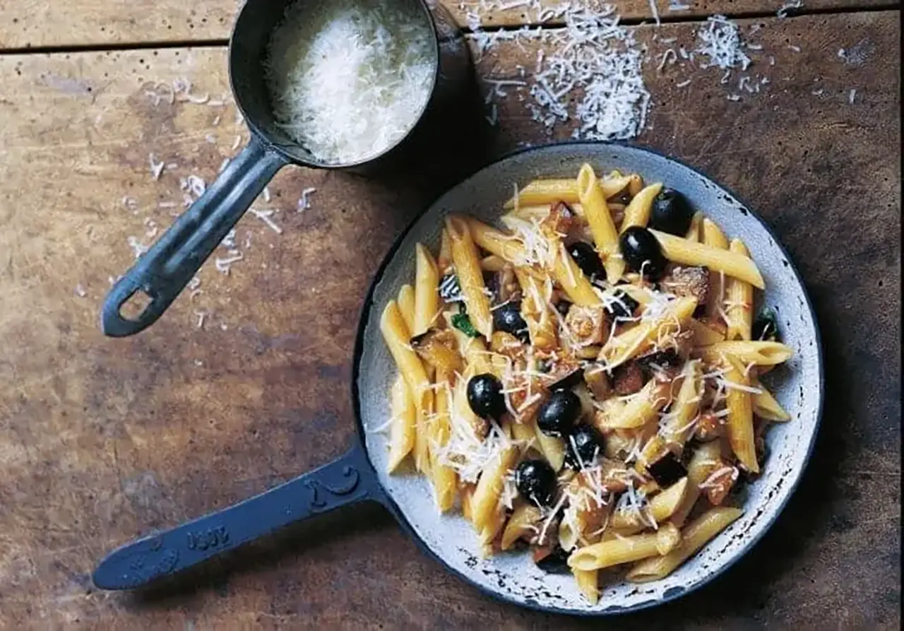 Penne met pijnboompitten