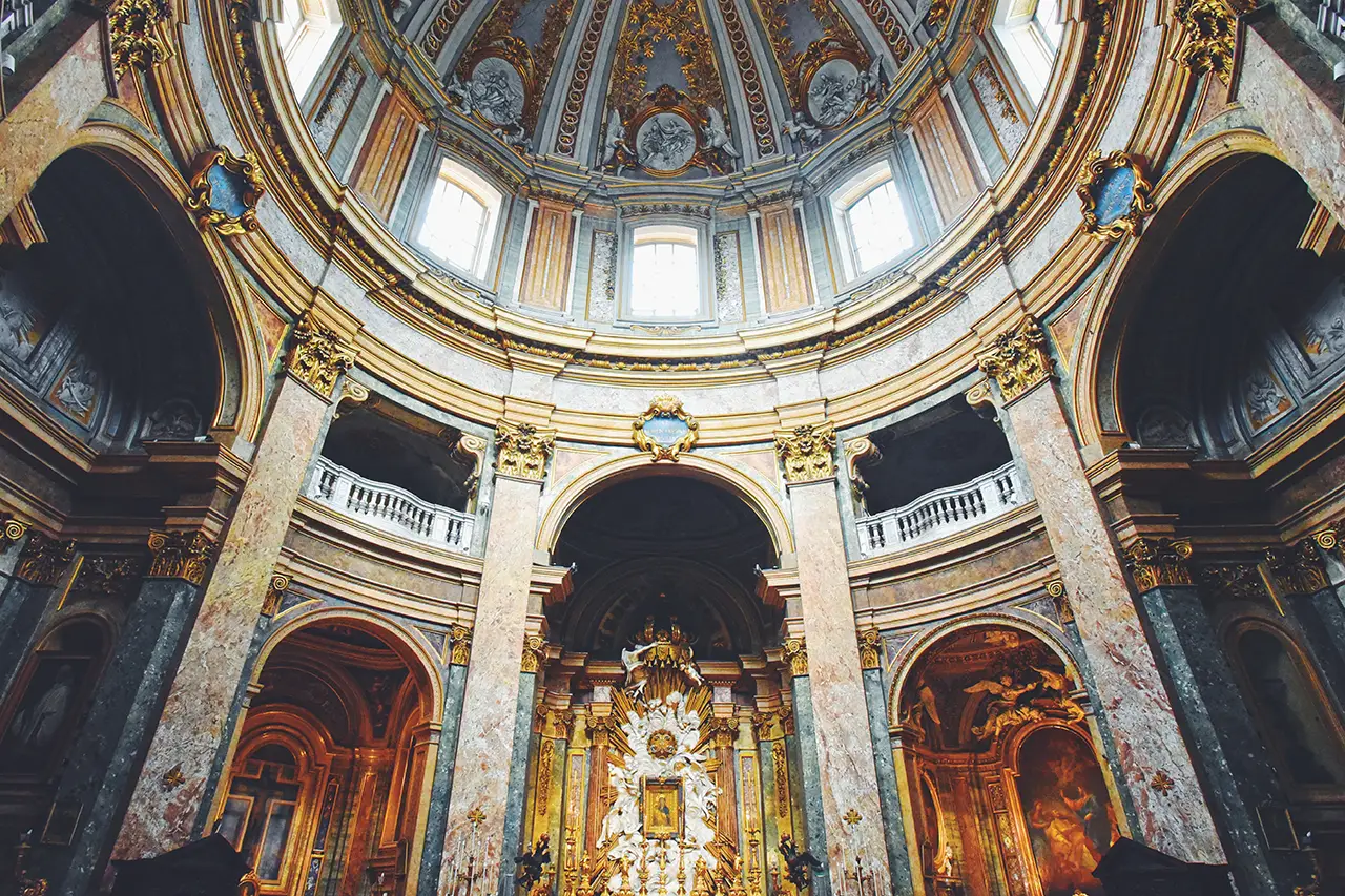 Loreto-kerk-unsplash