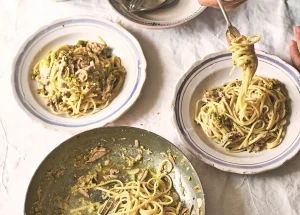 Linguine met pistache pesto - Gennaro's Limoni - Pic credit David Loftus