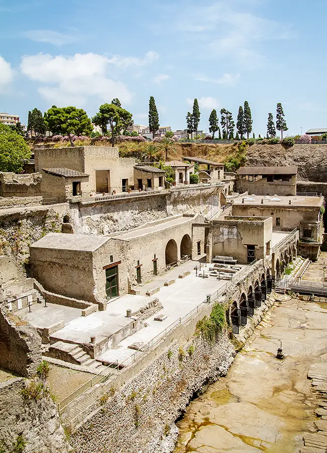 Herculaneum The temple of the sacred area