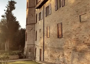 Castello Montegiove overnachten in Fano