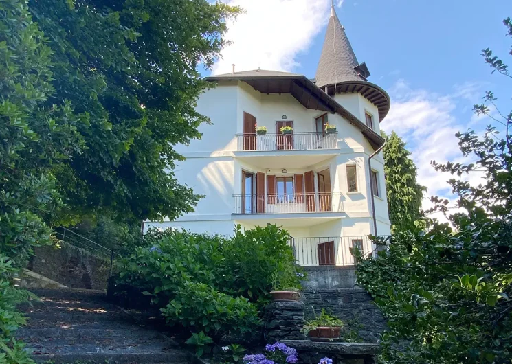 Appartement historische villa Piemonte te koop