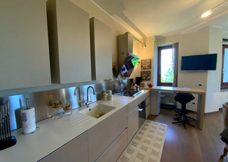 Appartement met uitzicht Lago Maggiore keuken