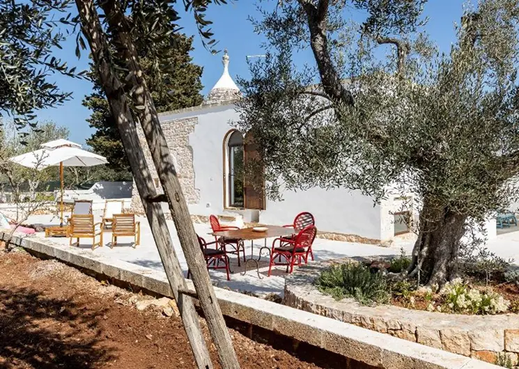 Trullo Zurlo in Puglia terras