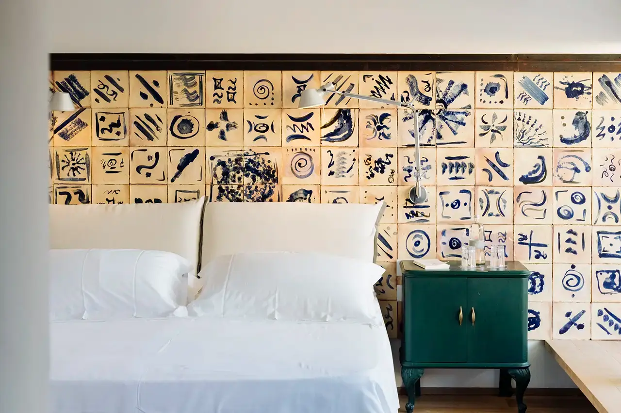 In dit resort draait alles om natuur en kunst, Praia art