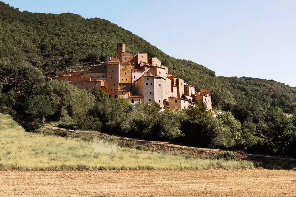 Castello di Postignano: in dit prachtige dorp wil je wonen