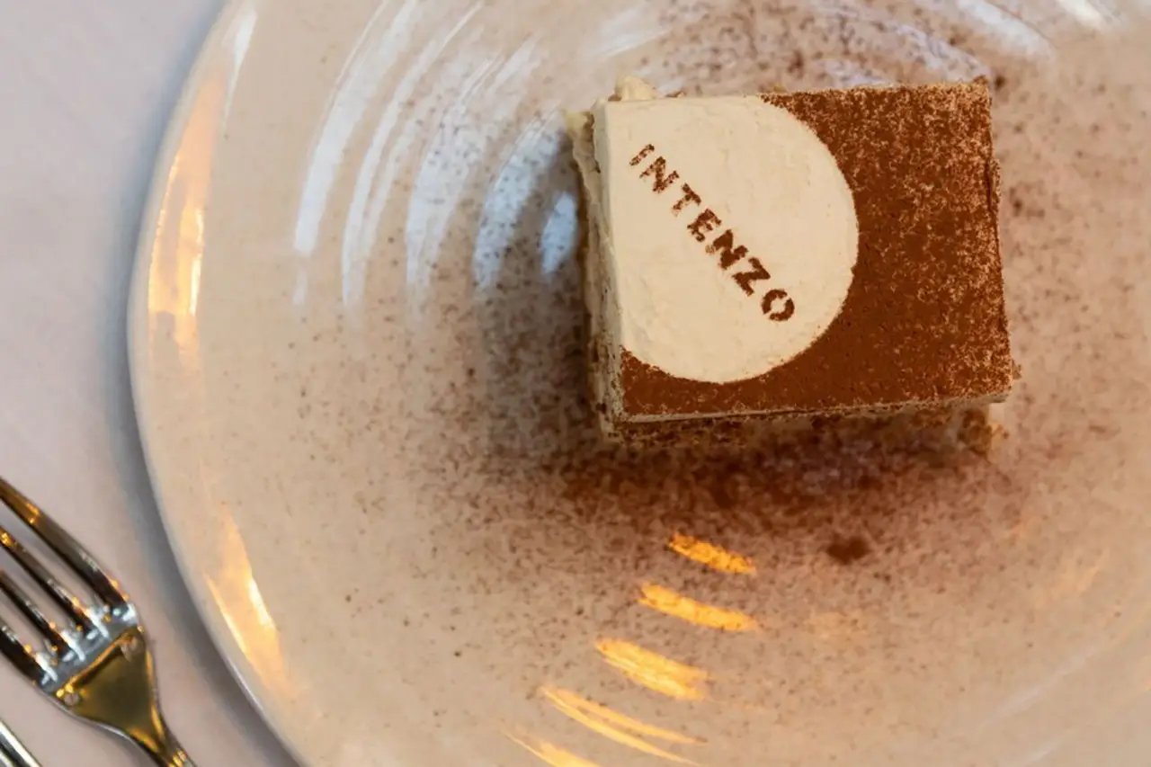 Intenzo