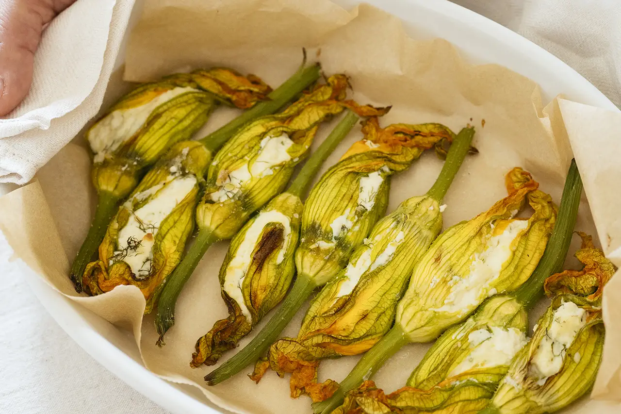 Gevulde courgettebloemen