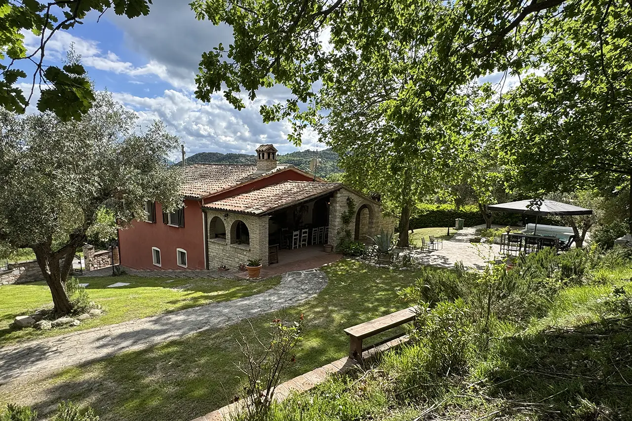 Charmante woning in Acqualagna, Urbino, Le Marche