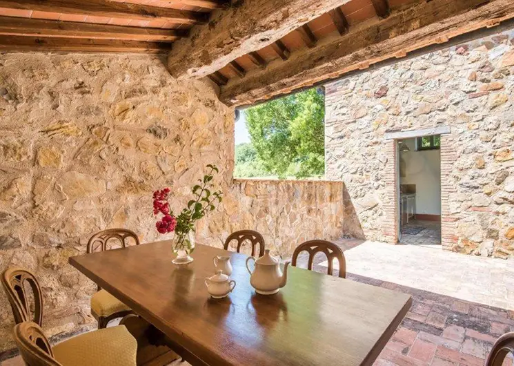 Villa radicondoli terras