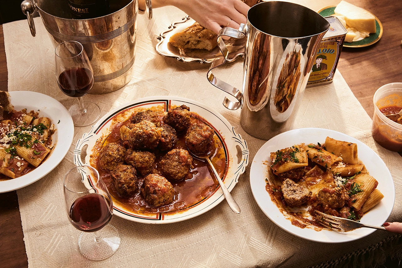 Klassieke gehaktballen in tomatensaus