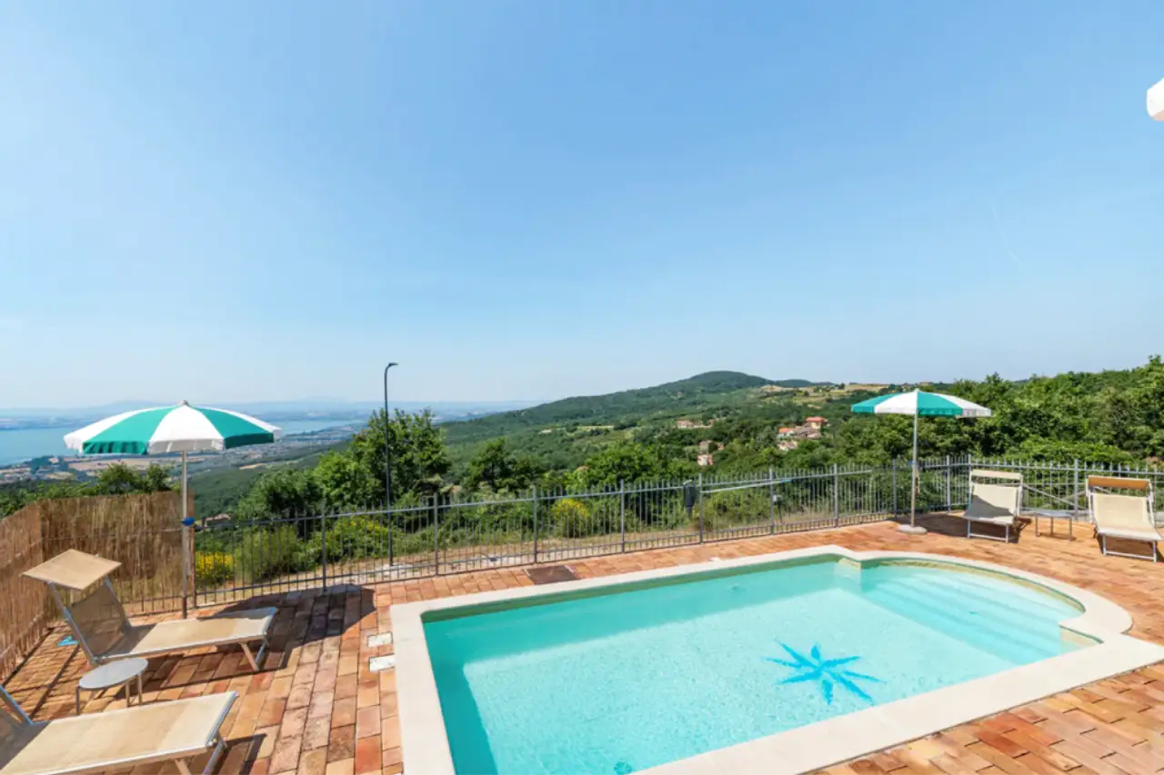 Vrijstaande villa met uitzicht op Lago Trasimeno